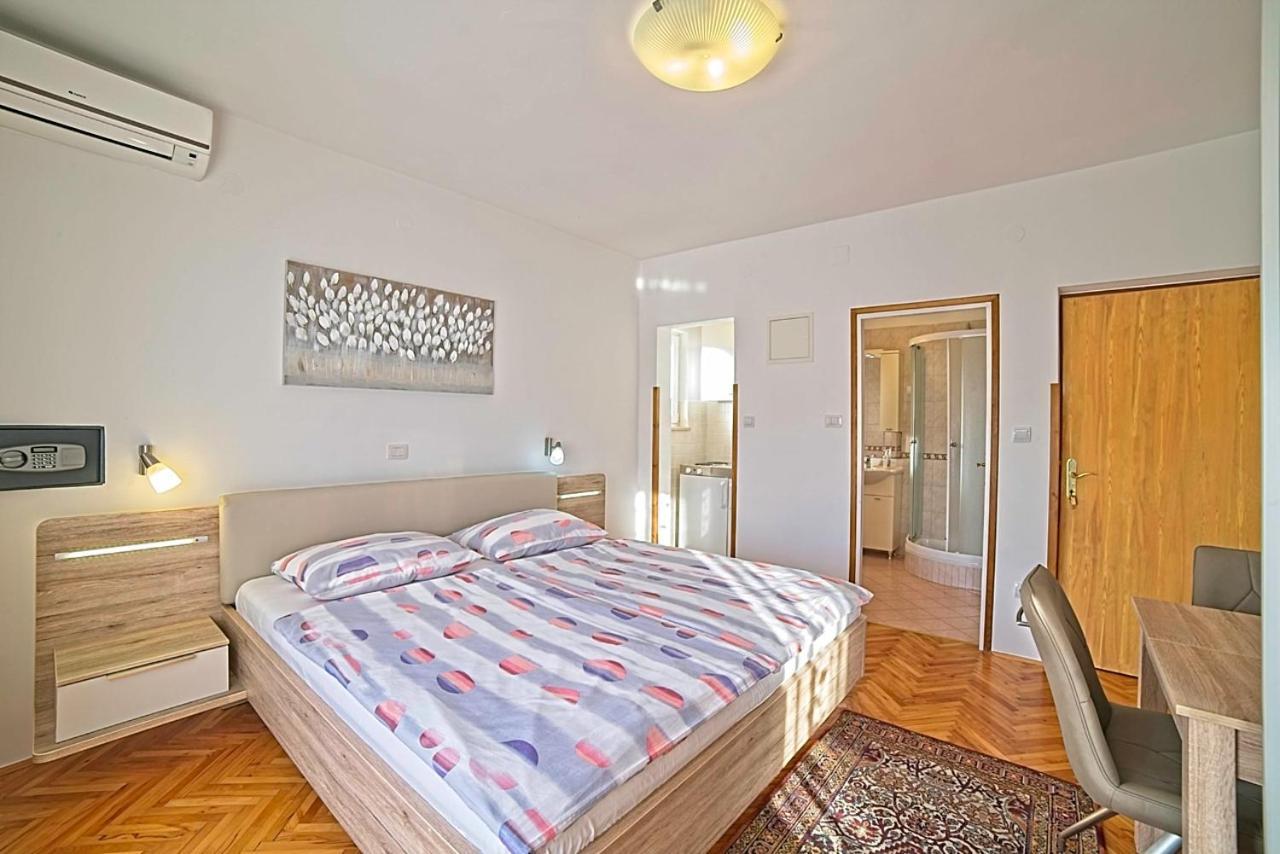 Studio Apartments Peric Rab Kampor 外观 照片