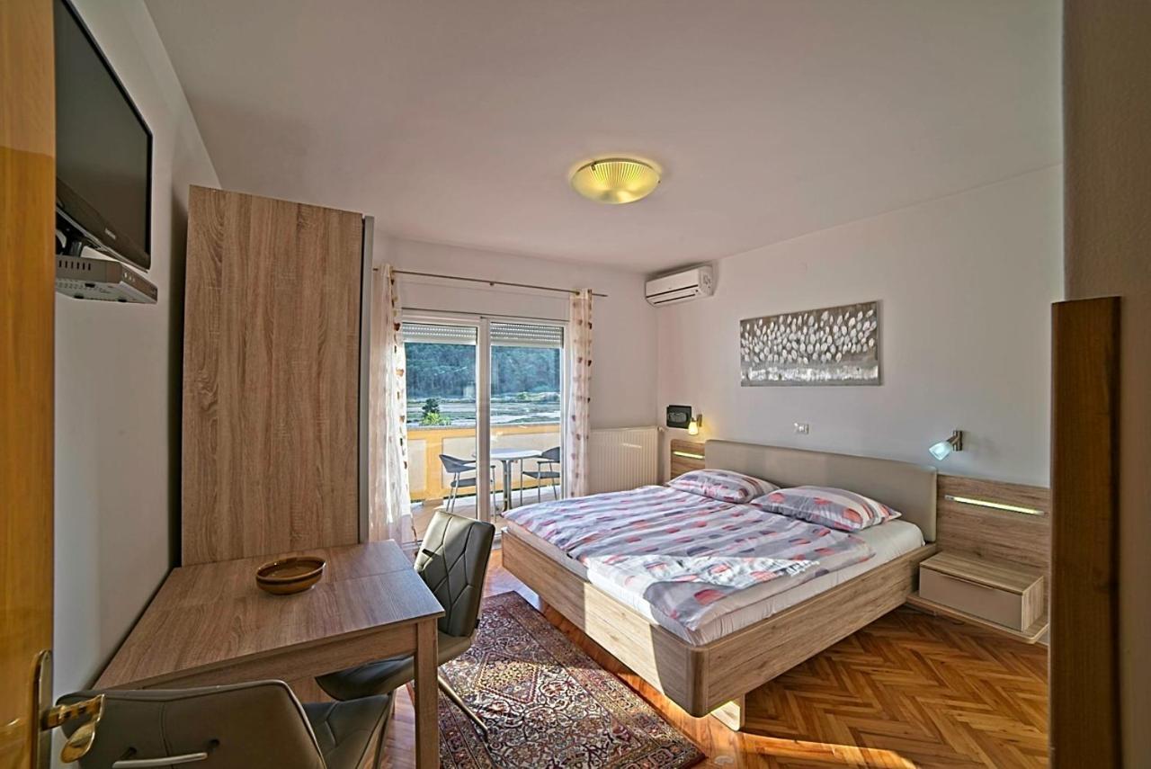 Studio Apartments Peric Rab Kampor 外观 照片